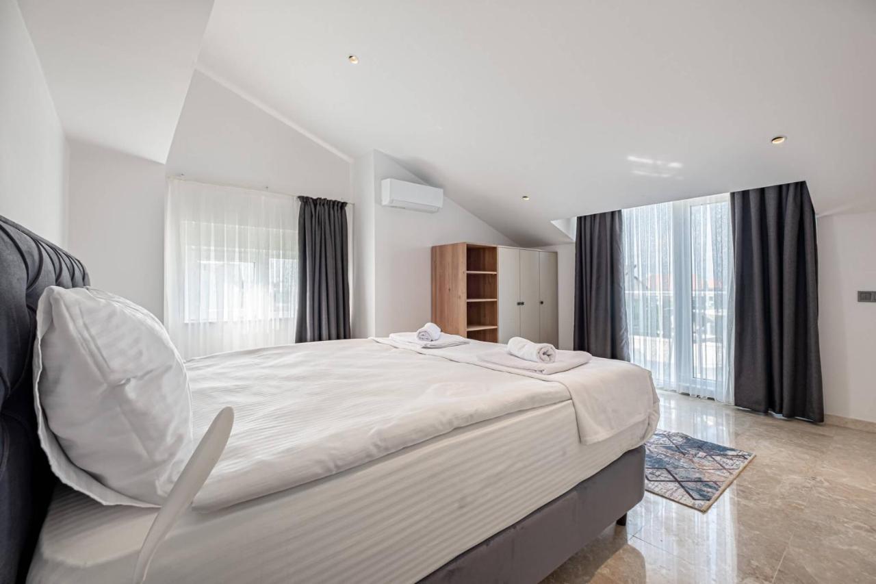 Belek Deluxe Suit Kültér fotó